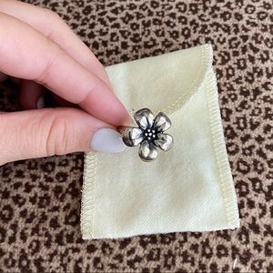 JAMES AVERY sterling silver flower ring - size 6!